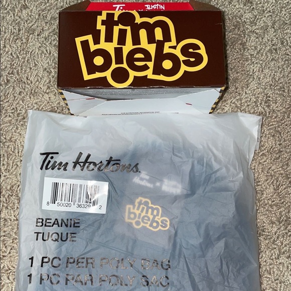 Tim Hortons X Justin Bieber beanie and timbit box. - Picture 1 of 4